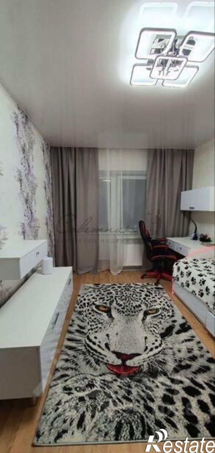 3-комн квартира Степной мкр,дом 26