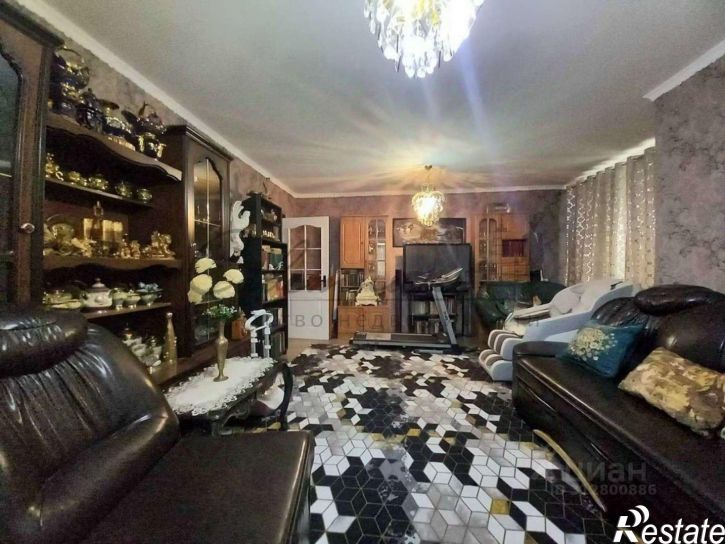 5-комн квартира Парковый мкр,дом 28