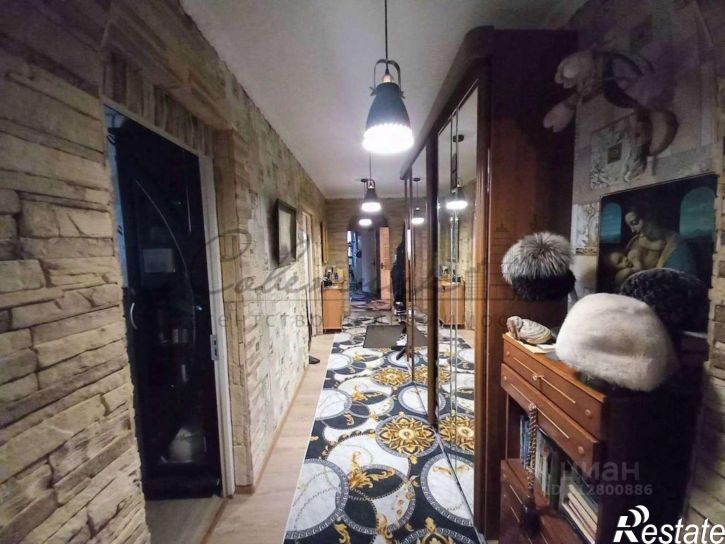 5-комн квартира Парковый мкр,дом 28