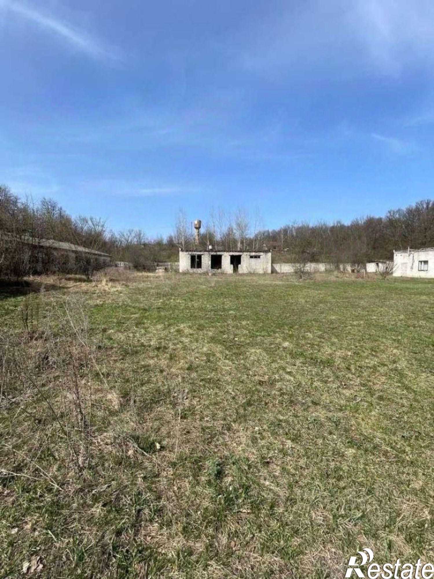 Купить помещение свободного назначения за 225 214 000 рублей на Вишнёвая улица