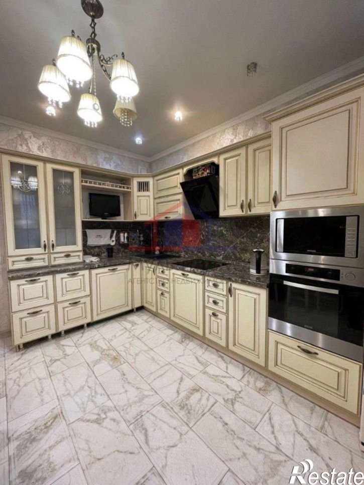 3-комн квартира Степной мкр,дом 25