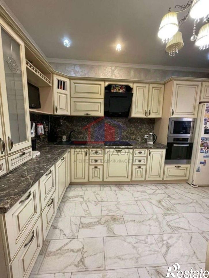 3-комн квартира Степной мкр,дом 25