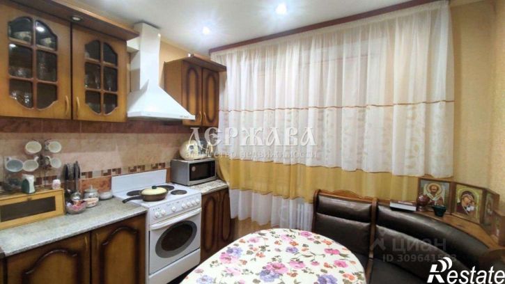 3-комн квартира Юбилейный мкр,дом 4