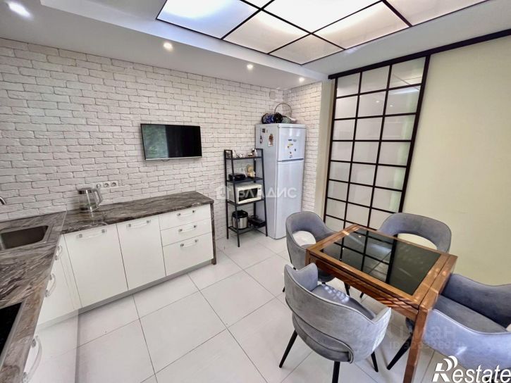 4-комн квартира Старый Оскол