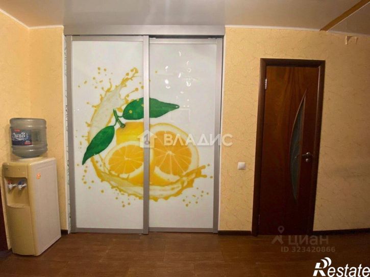 3-комн квартира мкр Космос, 2,  д. 2