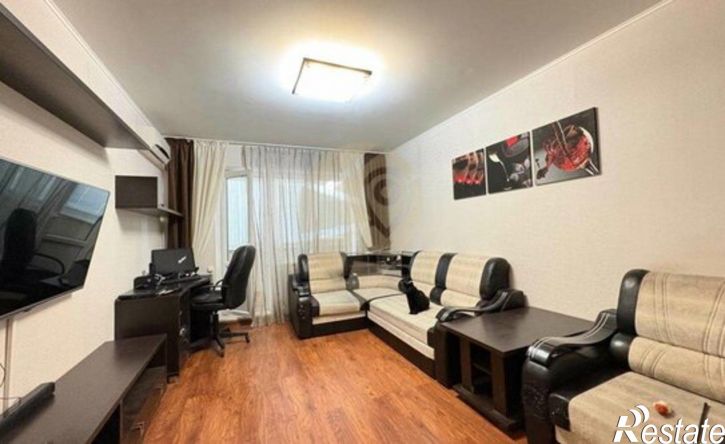 2-комн квартира микрорайон Жукова, 21