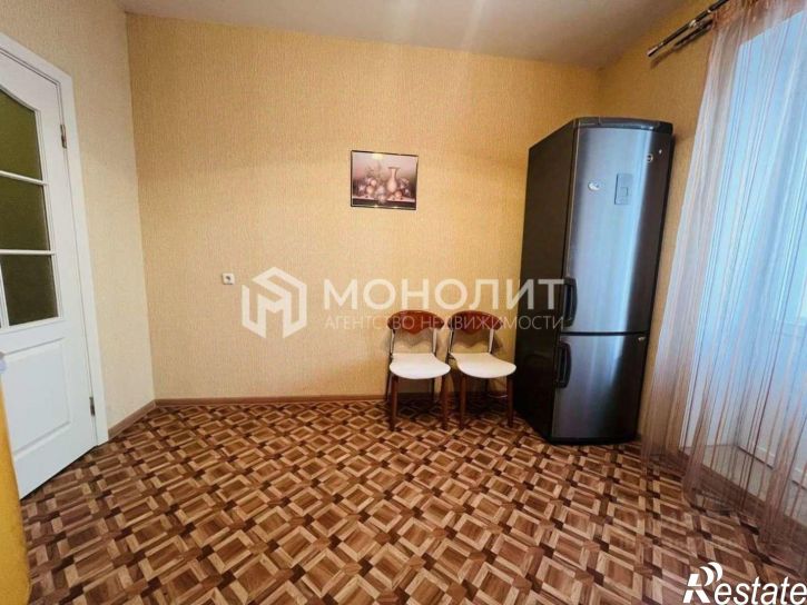 3-комн квартира Степной мкр,дом 14