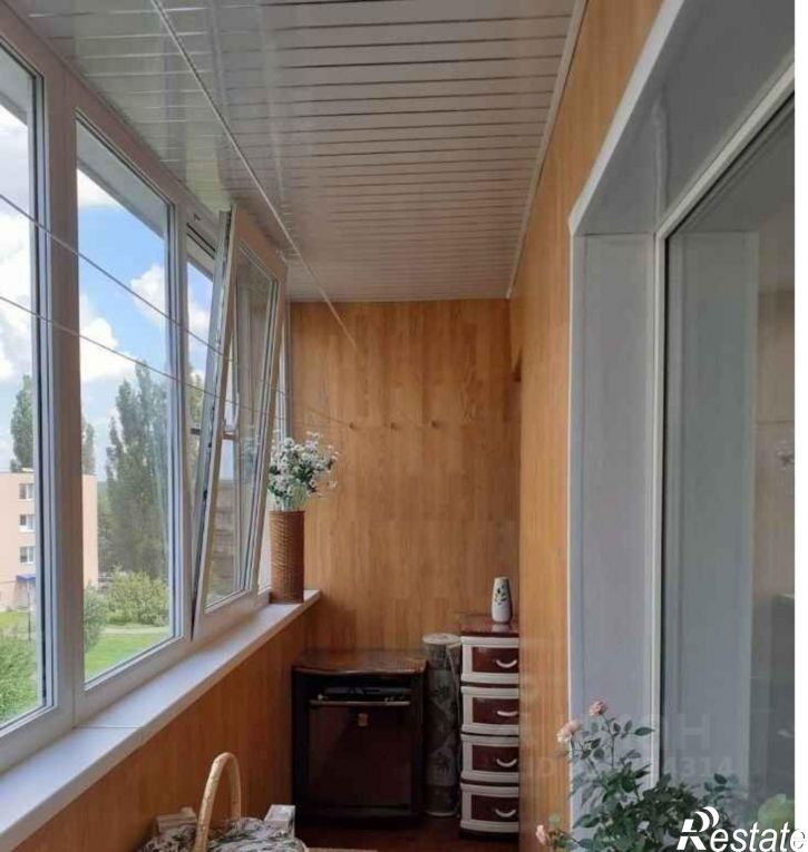 3-комн квартира ул Хмелева, 3,  д. 3