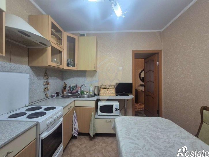 3-комн квартира Солнечный мкр, 17,  д. 17