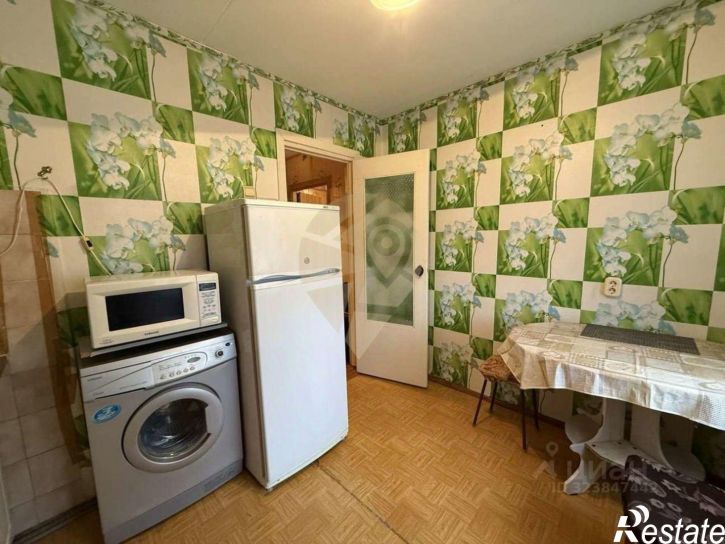 1-комн квартира мкр Макаренко, 40,  д. 40