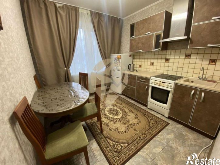 3-комн квартира мкр Королева, 4,  д. 4