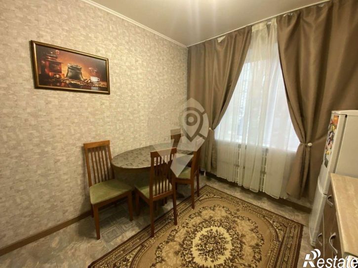 3-комн квартира мкр Королева, 4,  д. 4