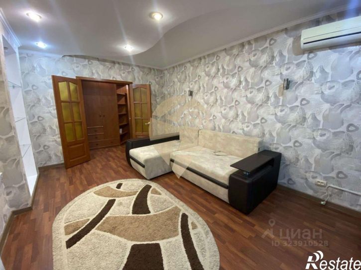 3-комн квартира мкр Королева, 4,  д. 4