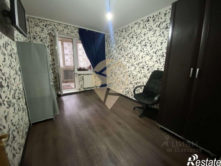 3-комн квартира мкр Королева, 4,  д. 4