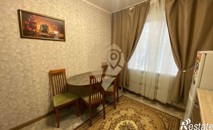 3-комн квартира мкр Королева, 4,  д. 4