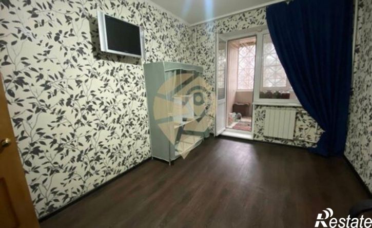 3-комн квартира мкр Королева, 4,  д. 4