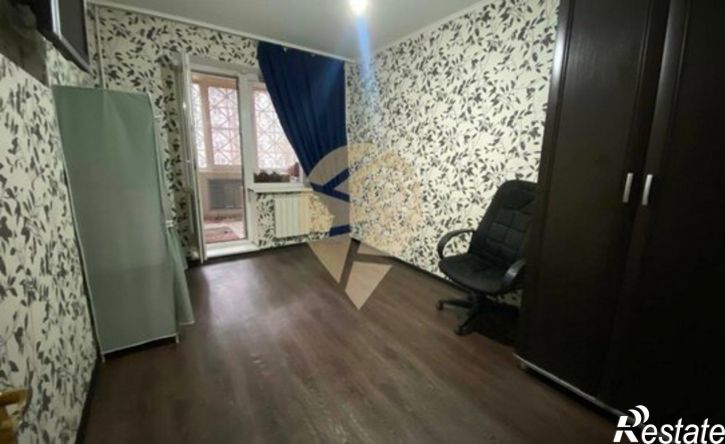 3-комн квартира мкр Королева, 4,  д. 4