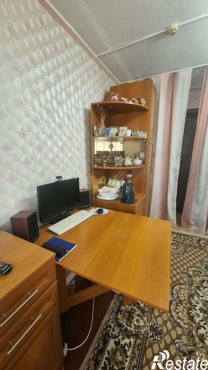 Комната мкр Горняк, 9,  д. 9