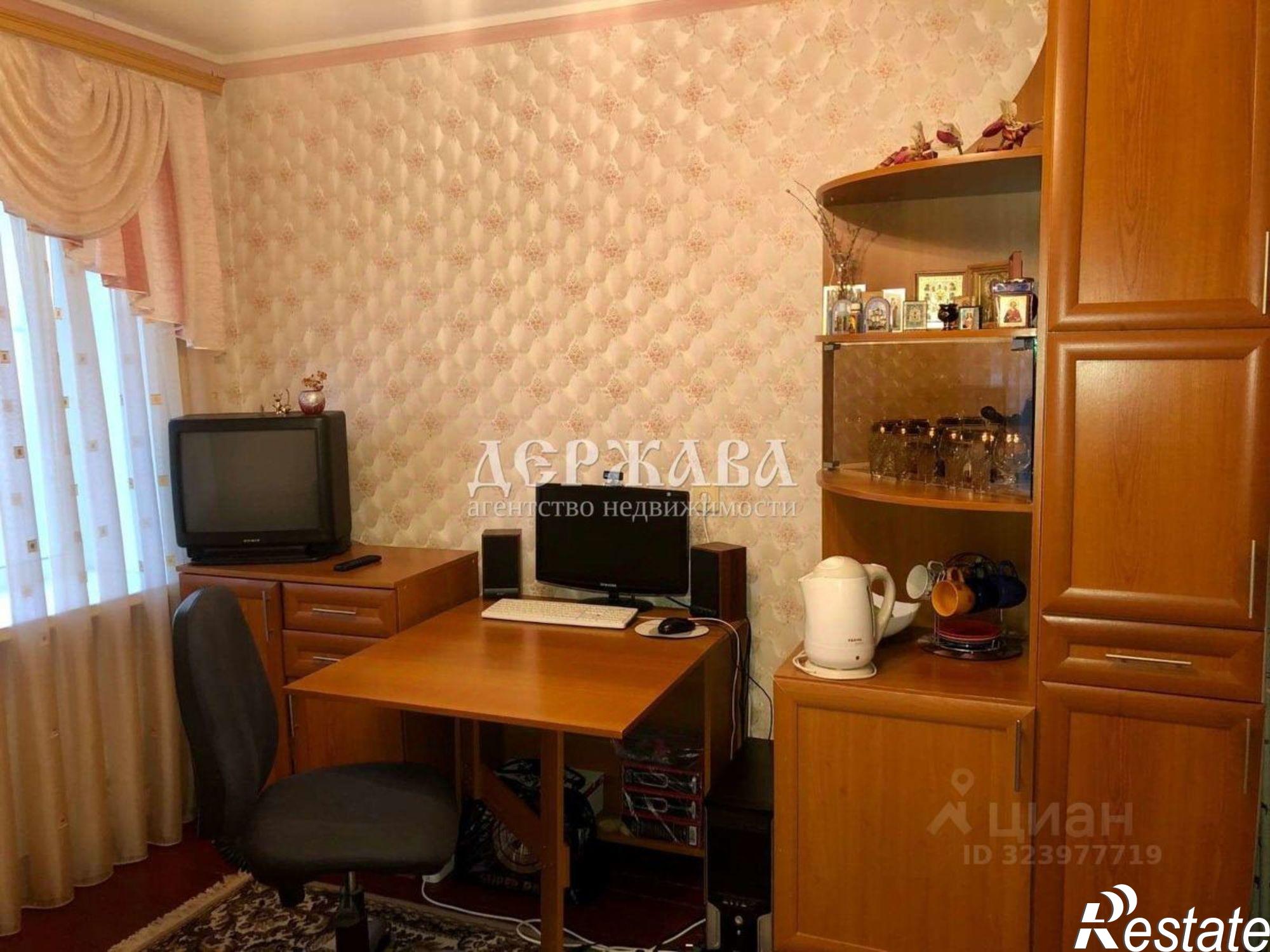 Купить комнату за 1 350 000 рублей на мкр Горняк, 9