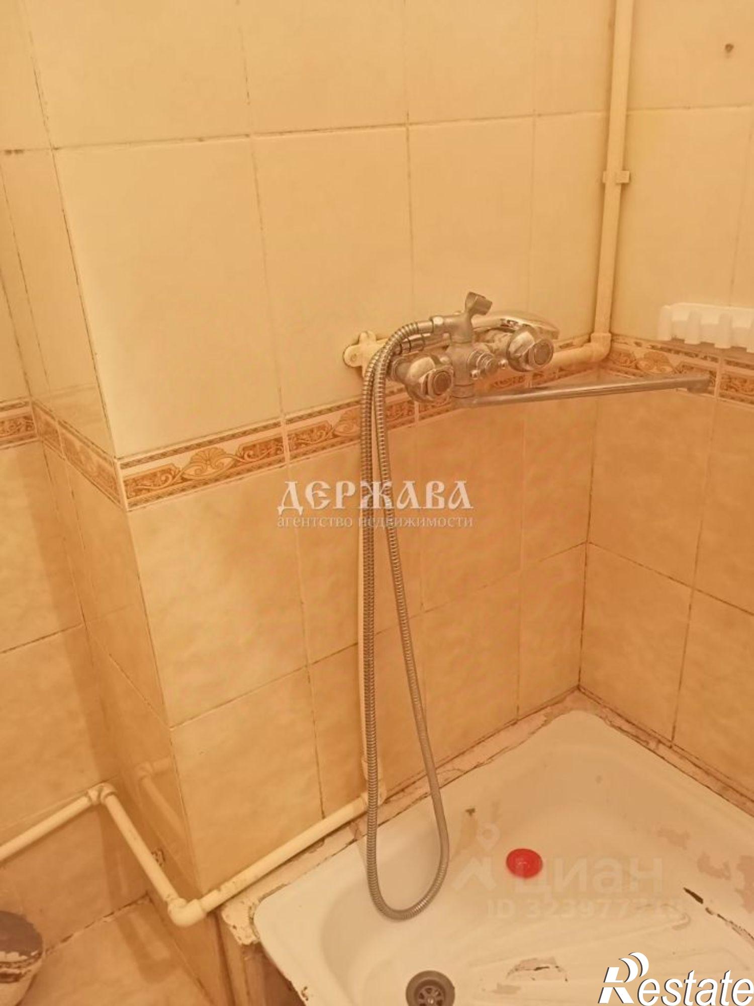 Купить комнату за 1 350 000 рублей на мкр Горняк, 9