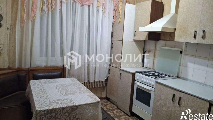 3-комн квартира мкр Королева, 14,  д. 14