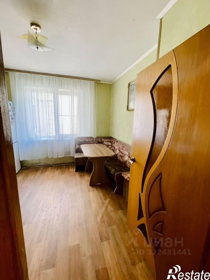 3-комн квартира Лесной мкр, 10,  д. 10