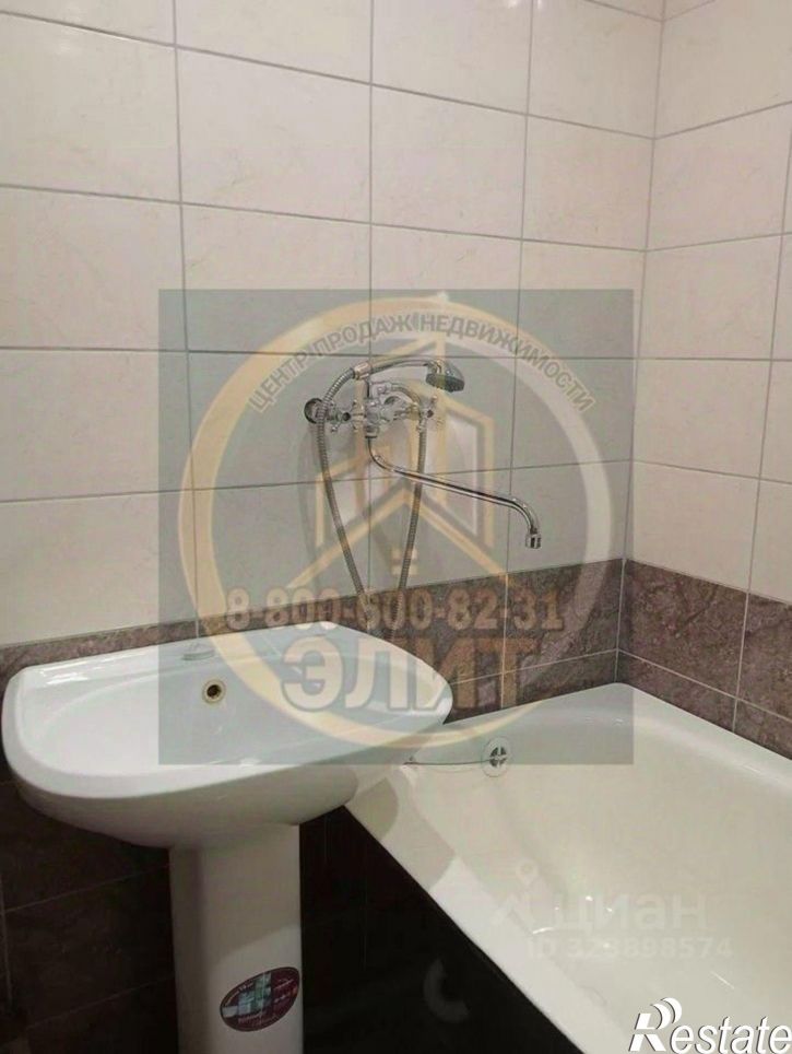 2-комн квартира мкр Углы, 20,  д. 20