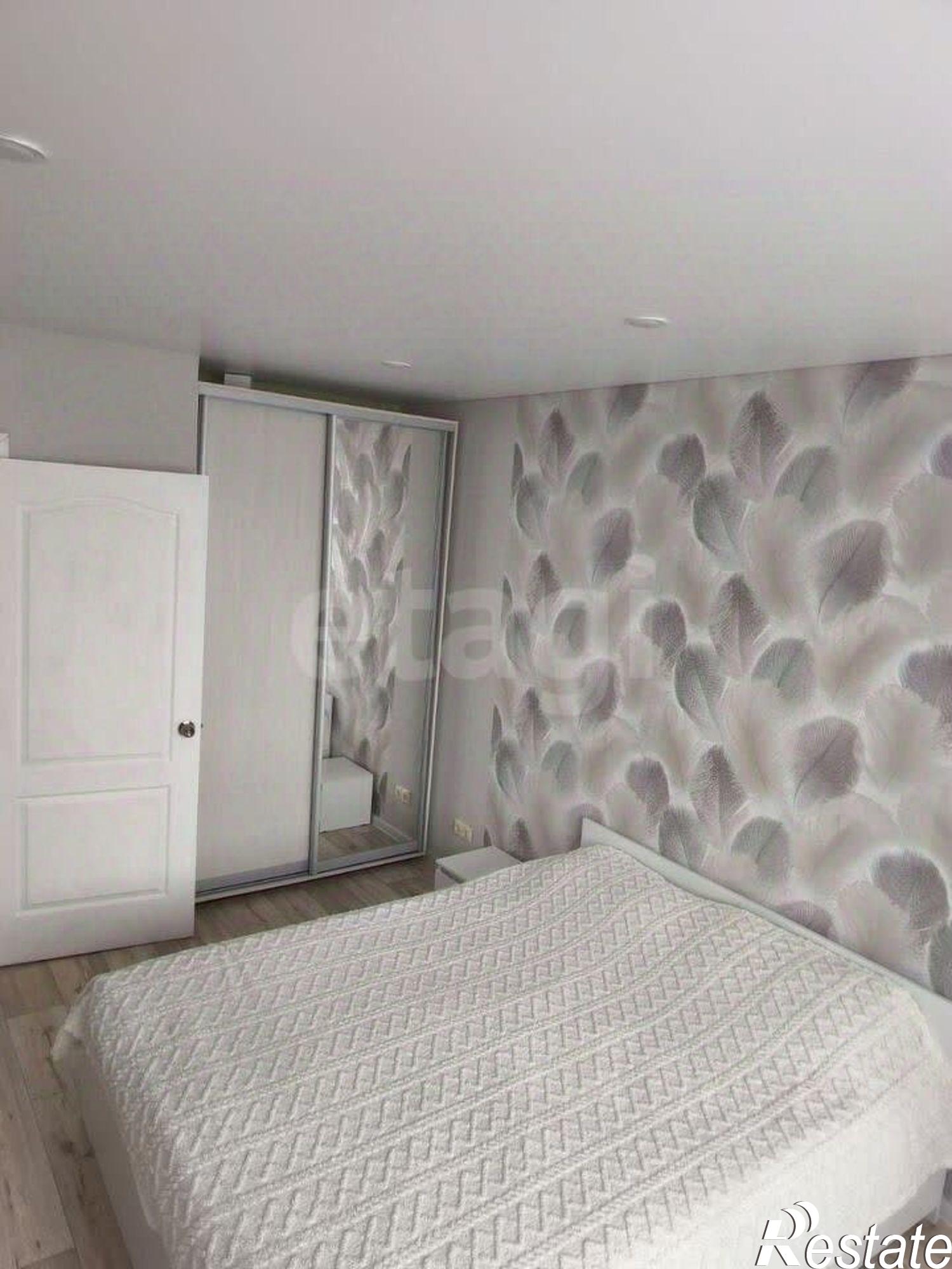 Купить квартиру за 4 200 000 рублей на Парковый мкр, 9