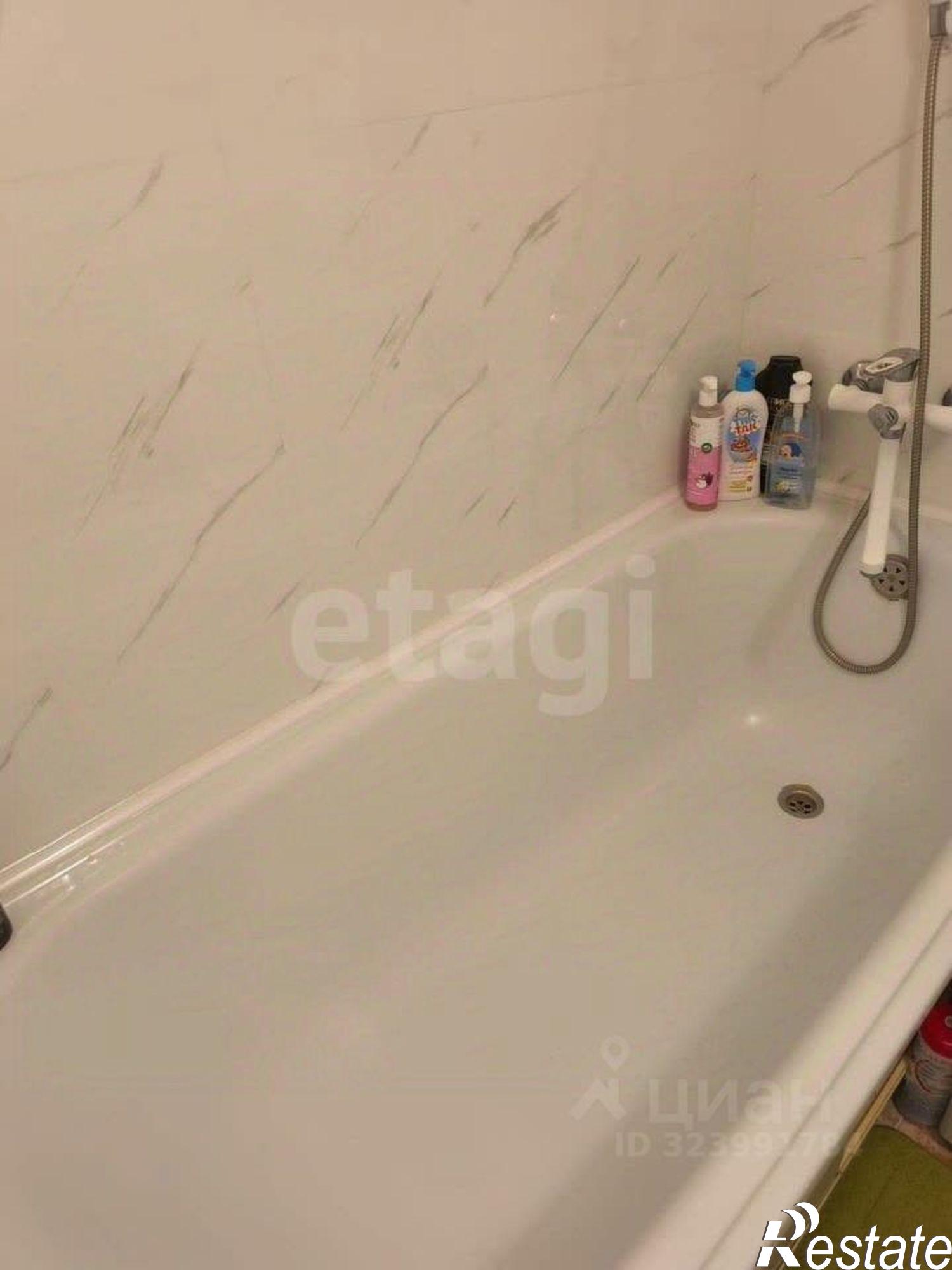 Купить квартиру за 4 200 000 рублей на Парковый мкр, 9