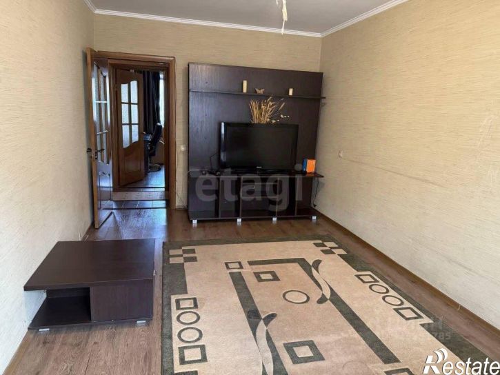 2-комн квартира мкр Лебединец, 10,  д. 10