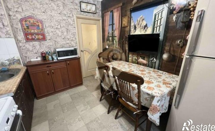 3-комн квартира Восточный мкр, 9,  д. 9