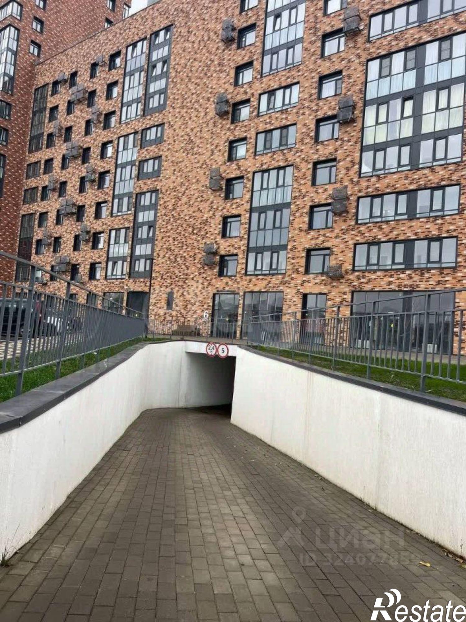 Купить гараж, место в паркинге за 500 010 рублей на мкр Космос, 11