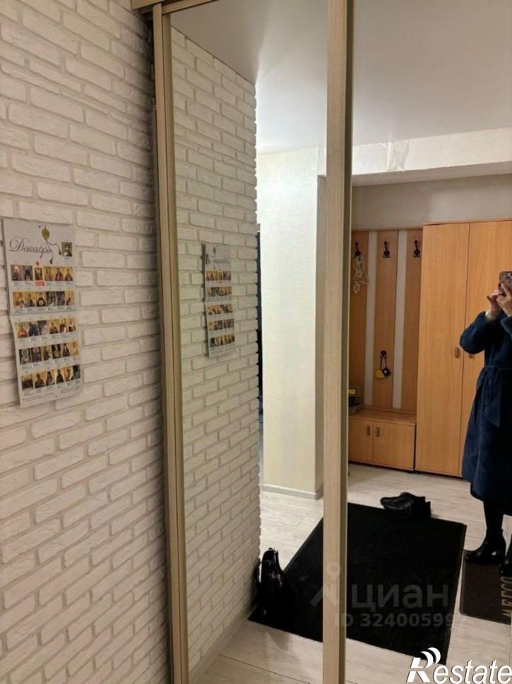 1-комн квартира мкр Космос, 3,  д. 3