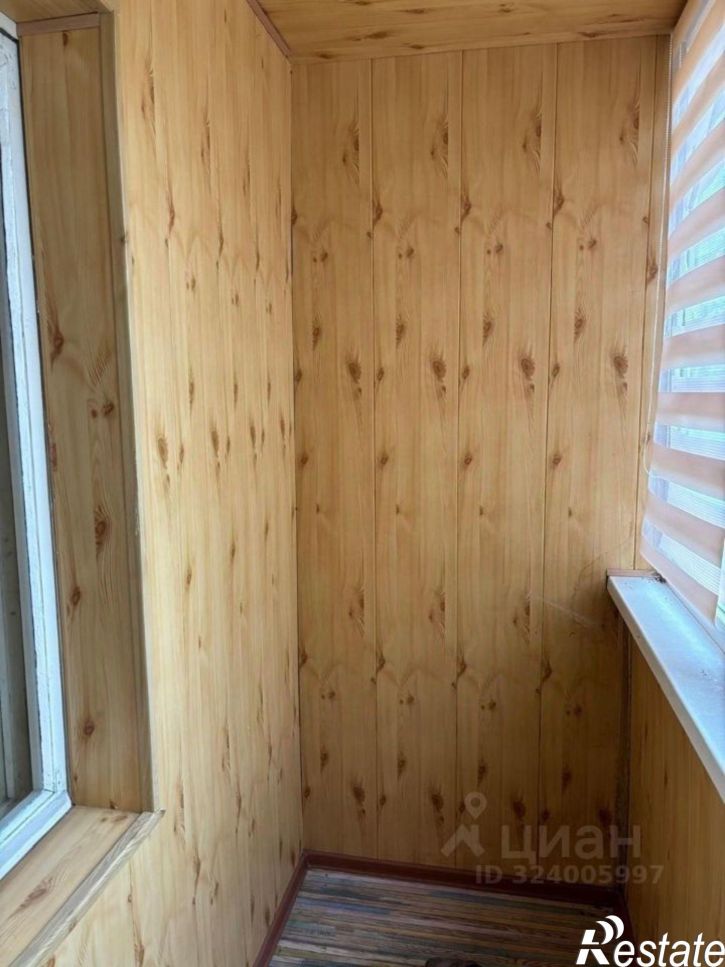 1-комн квартира мкр Космос, 3,  д. 3