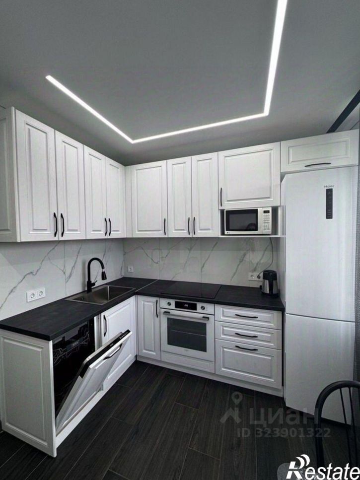 2-комн квартира Степной мкр, 35,  д. 35