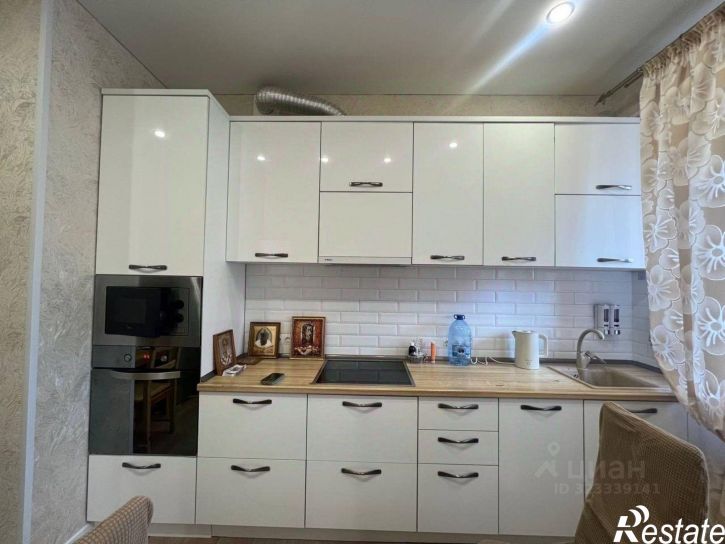 3-комн квартира мкр Жукова, 18,  д. 18