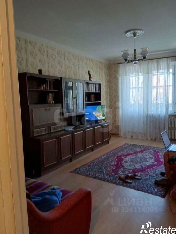 3-комн квартира Восточный мкр, 2,  д. 2