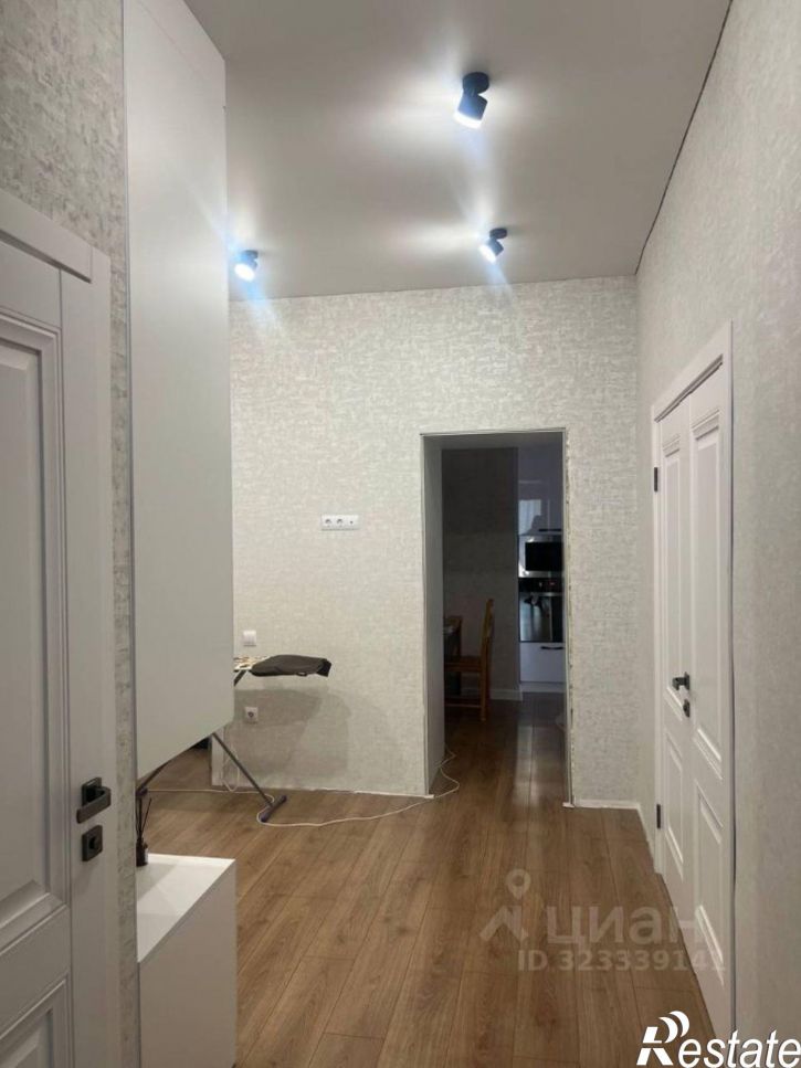 3-комн квартира мкр Жукова, 18,  д. 18