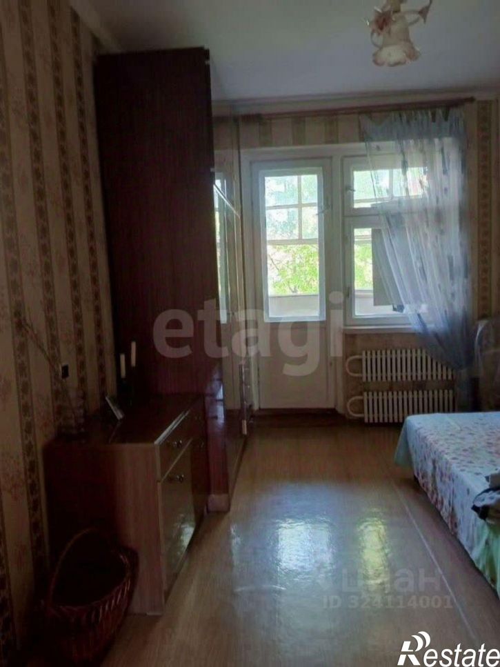 3-комн квартира Восточный мкр, 2,  д. 2