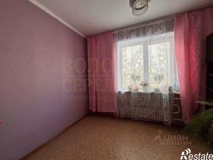 4-комн квартира Солнечный мкр, 15,  д. 15