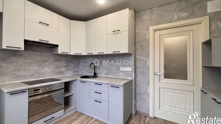 1-комн квартира мкр Королева, 8,  д. 8