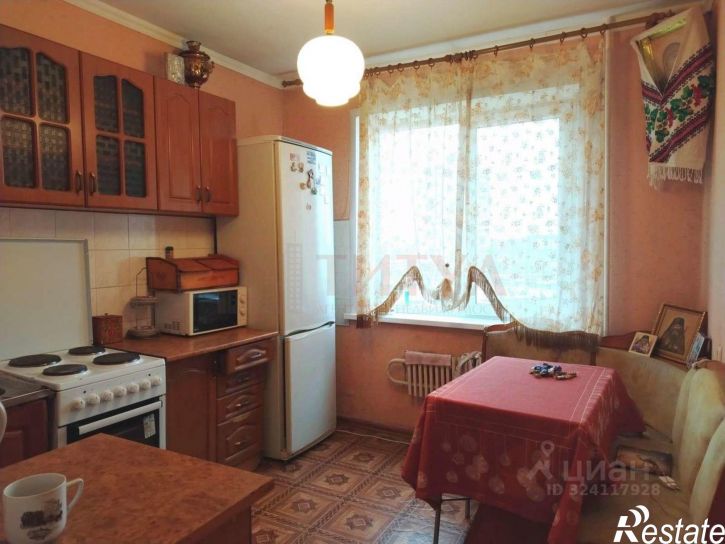 4-комн квартира Солнечный мкр, 17,  д. 17