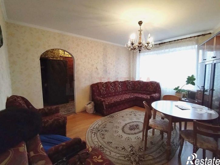 4-комн квартира Солнечный мкр, 17,  д. 17