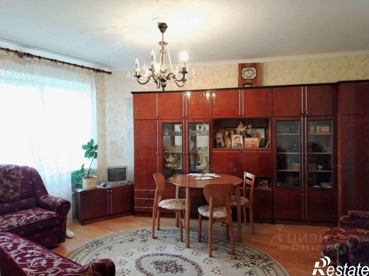 4-комн квартира Солнечный мкр, 17,  д. 17