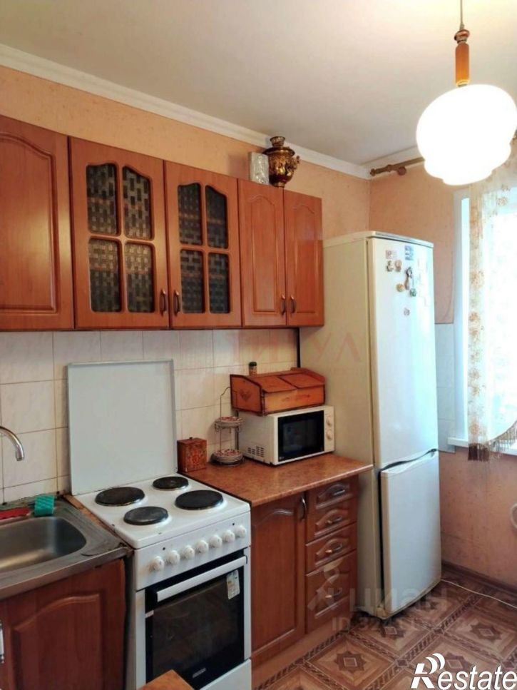 4-комн квартира Солнечный мкр, 17,  д. 17