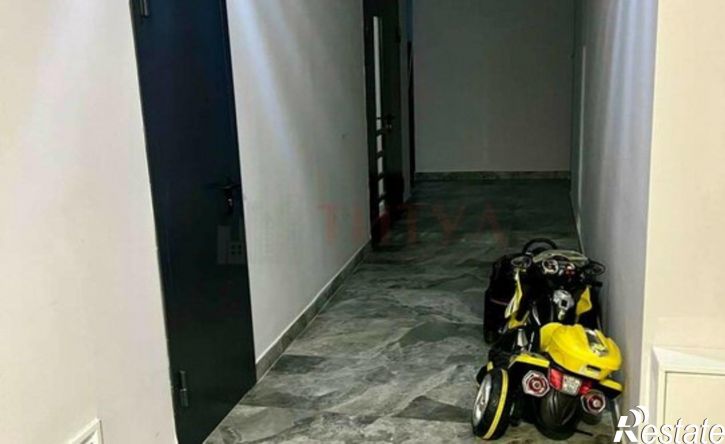 1-комн квартира мкр Макаренко, 11б,  д. 11б