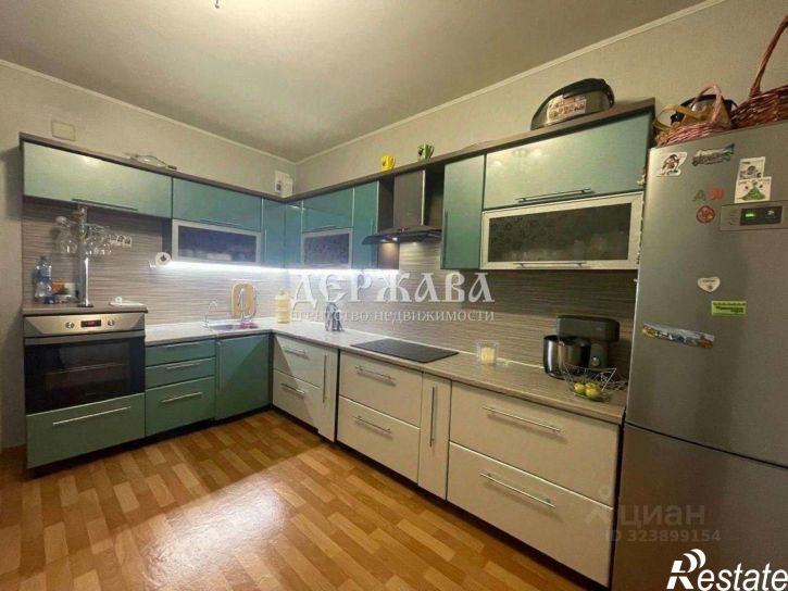 3-комн квартира Степной мкр, 16,  д. 16