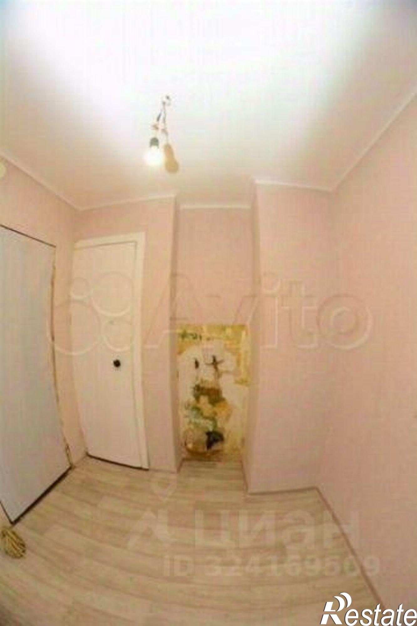 Купить квартиру за 2 300 000 рублей на Интернациональный мкр, 12