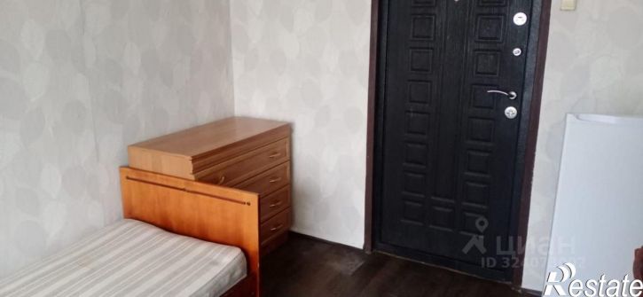 Комната мкр Горняк, 18,  д. 18