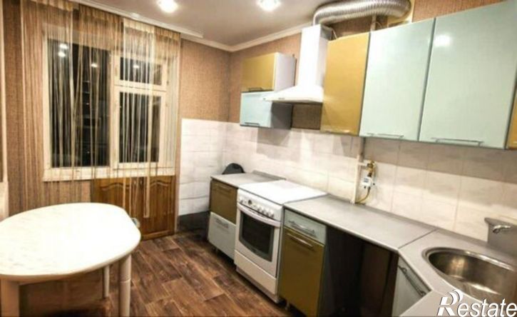 3-комн квартира Парковый мкр, 20,  д. 20